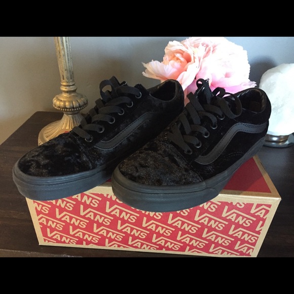 black velvet old skool vans